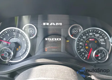 2025 Ram 1500 Tradesman z USA, uszkodzony, nr VIN 1C6RRFGG9SN550698